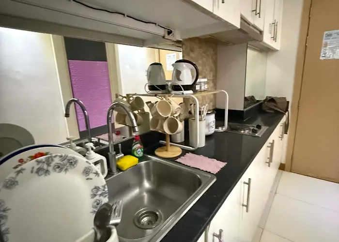 Sea Residences Staycation Near At Moa Aparthotel